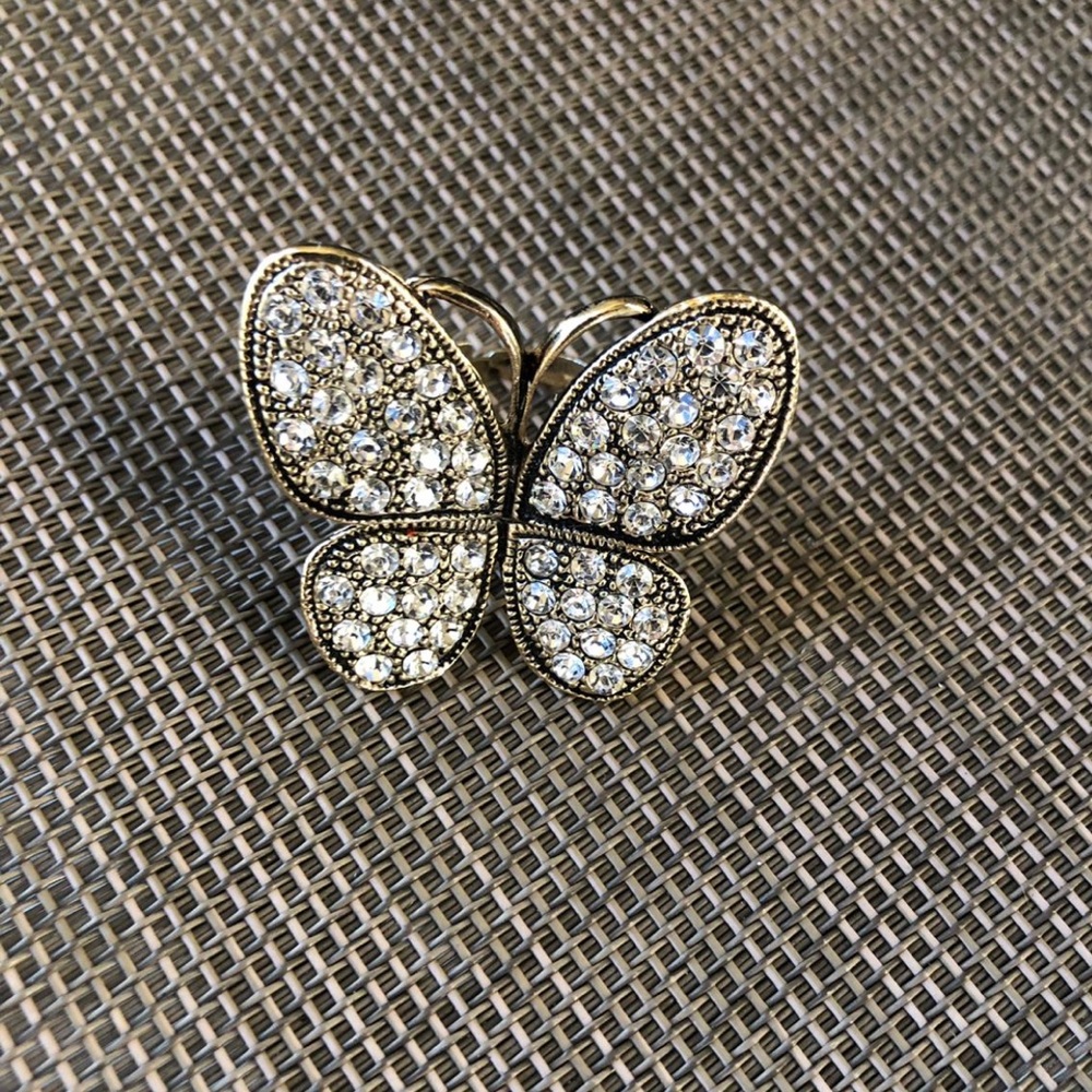 SHINY BUTTERFLY RING